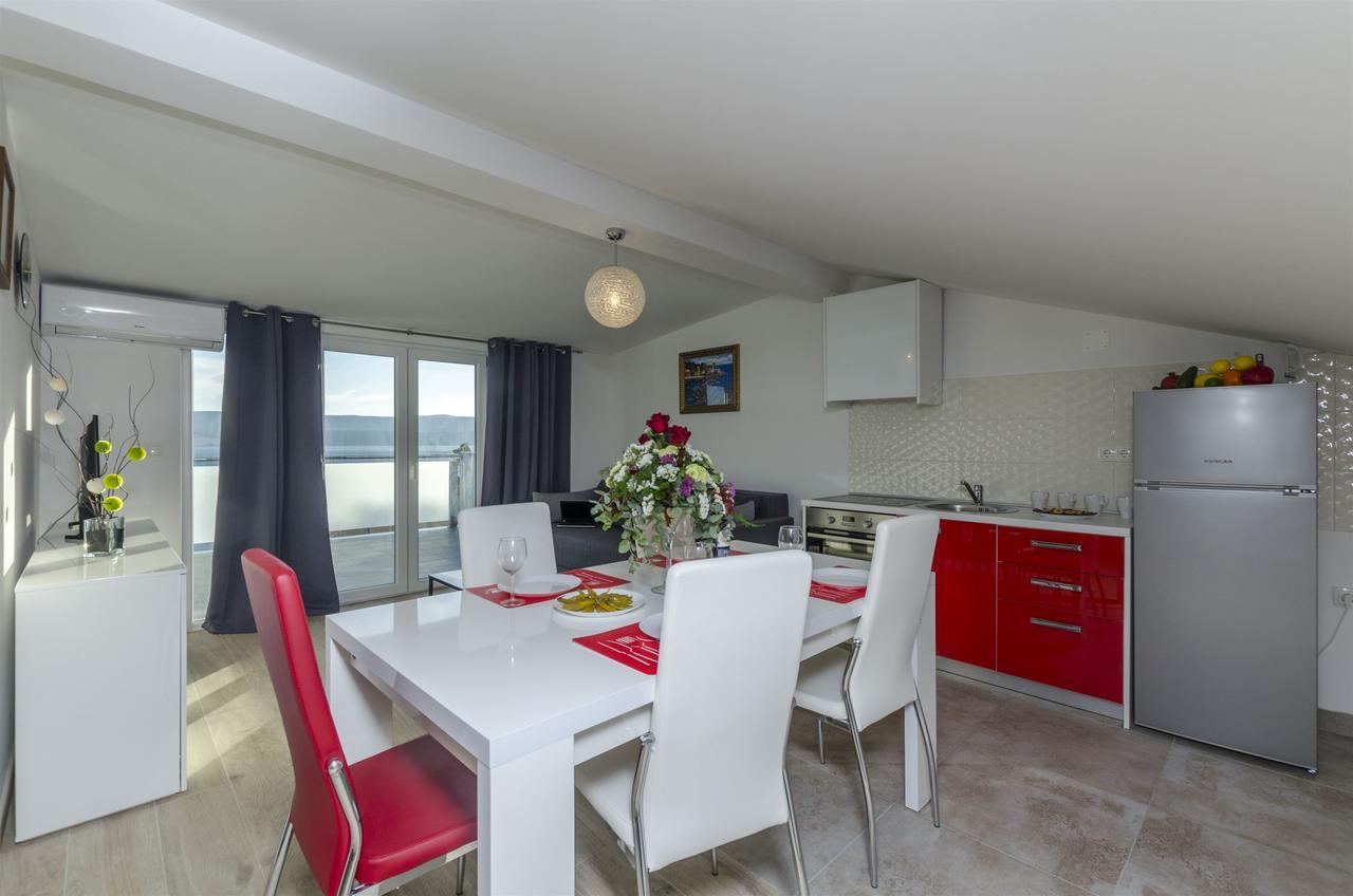 Apartments Lorenzo Lokva Rogoznica Eksteriør billede