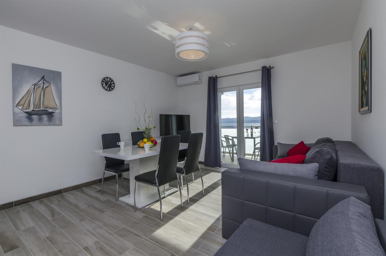 Apartments Lorenzo Lokva Rogoznica Eksteriør billede