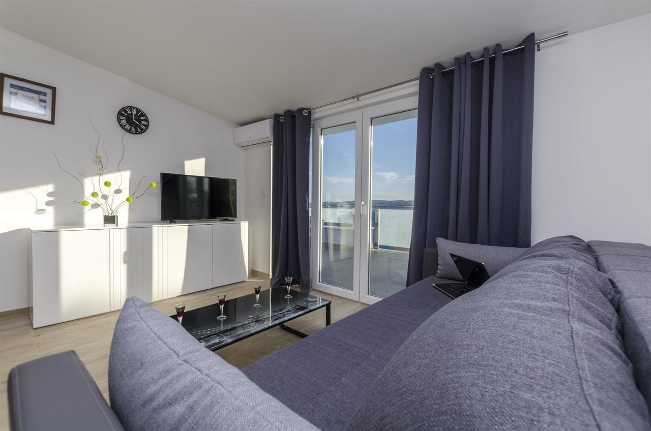 Apartments Lorenzo Lokva Rogoznica Eksteriør billede